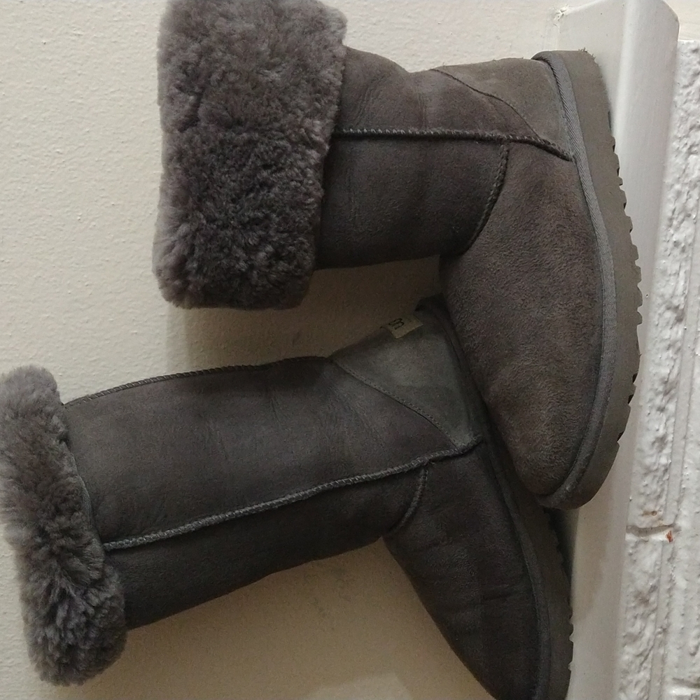 UGG Tall Top Cuffed Shearling Boots  F8009C